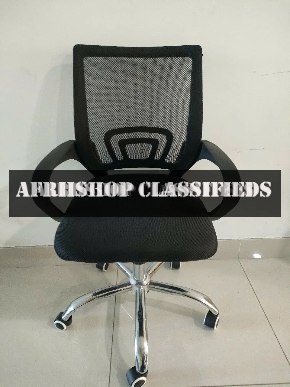 Office Chair; Contemporary Classy Swivel Office Chair