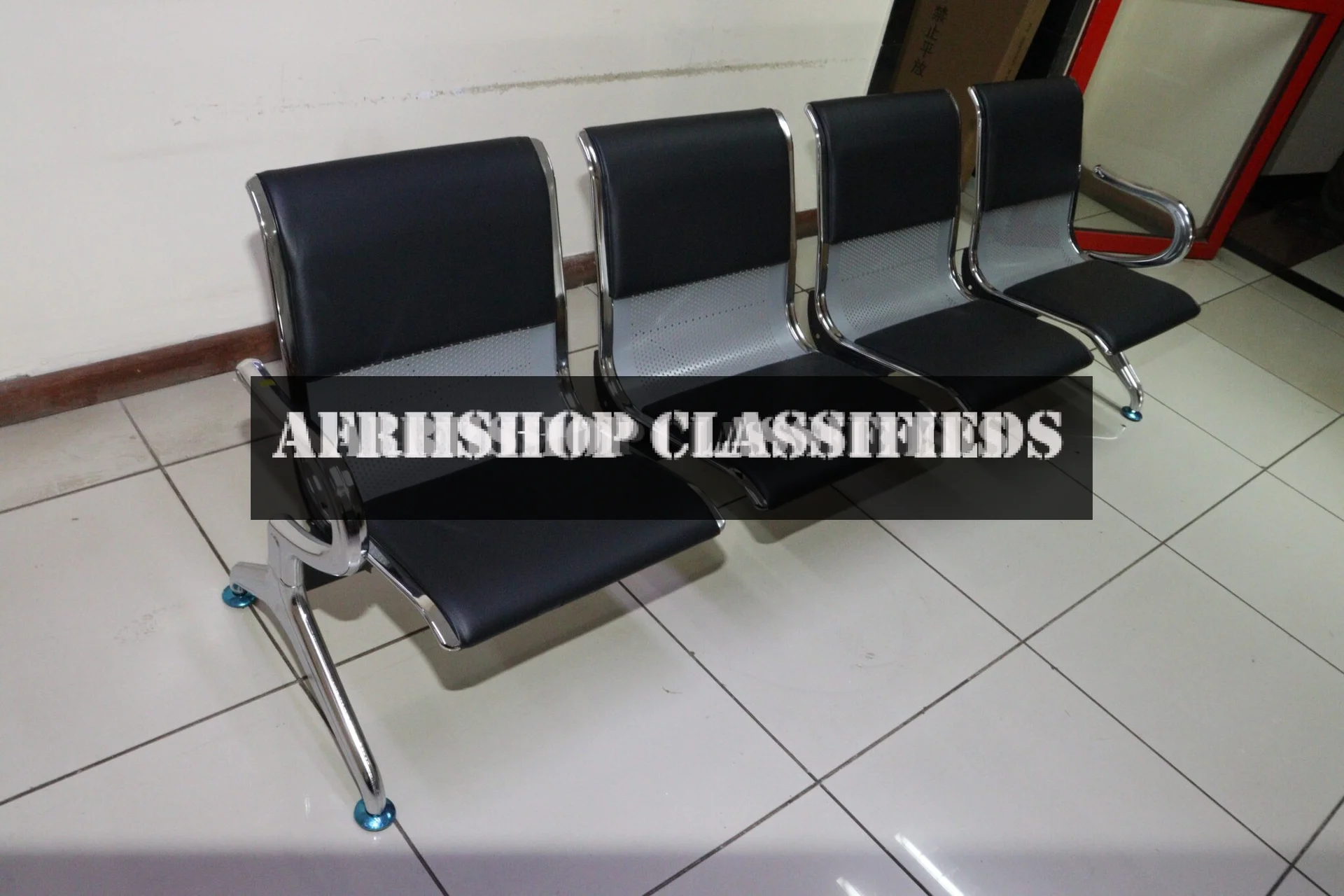 Office Bench: Waiting Bench, 4 Link, Sleek And Durable