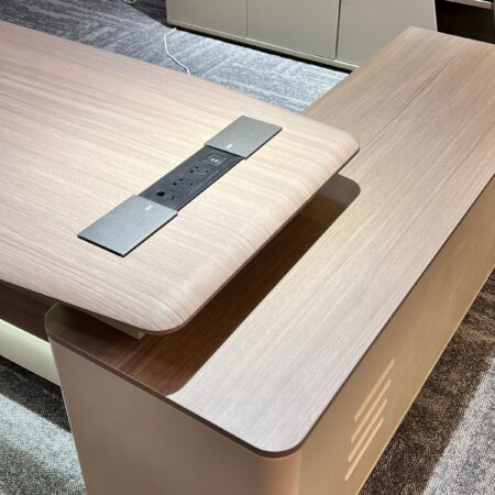 Modern Office Desk : Executive Office C.E.O Desk