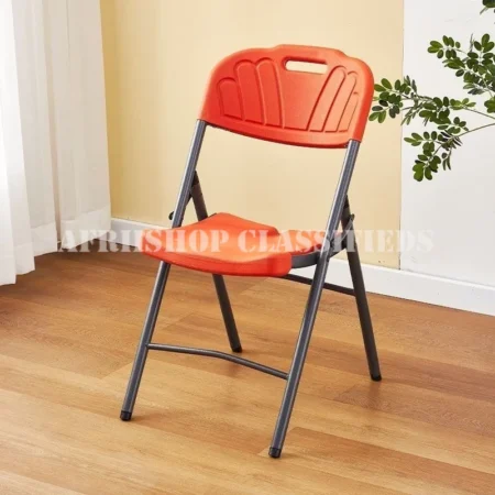 Plastic Chairs:Patio Foldable Stackable Plastic Chair