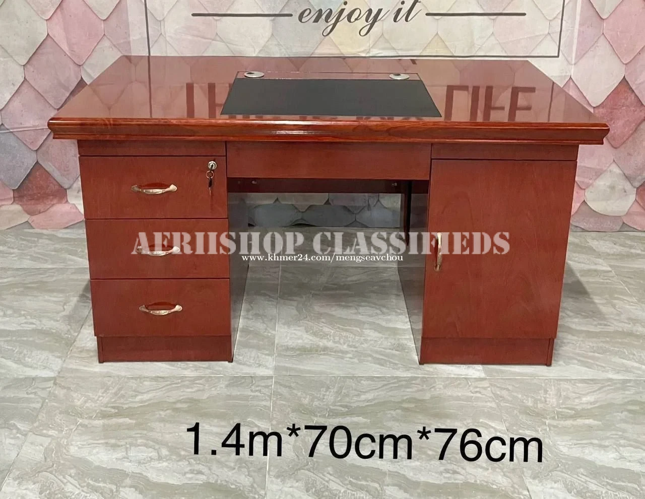 Office Desk: 1.2 Meter Red Office Desk