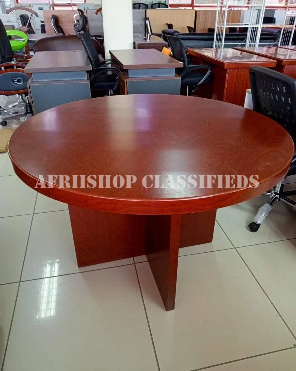 Office Table : Red Mahogany Round Table