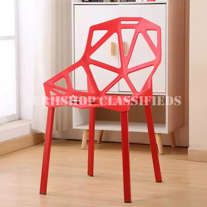 Dining Chairs:Plastic Dining Chair