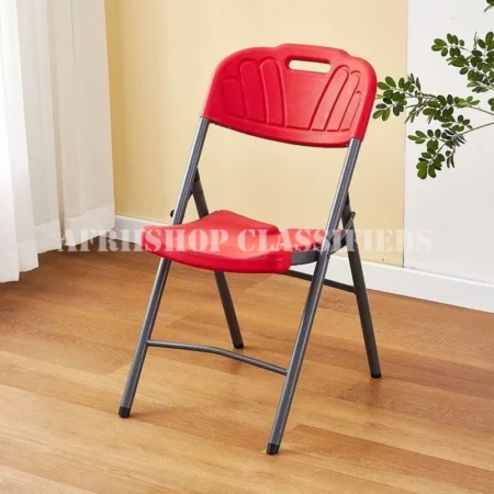 Plastic Chairs:Patio Foldable Stackable Plastic Chair