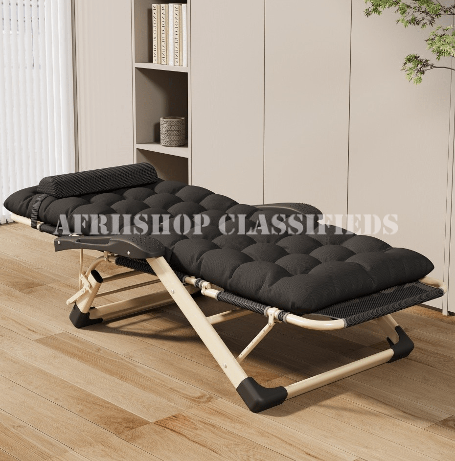 Sun Lounger; Lightweight Foldable Sun Lounger with Cushion