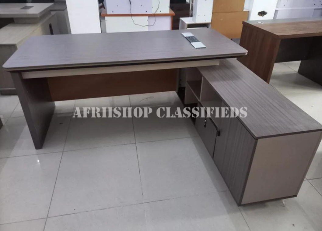 1.8 Meters Executive Office Desk Modern Spacious Workstation