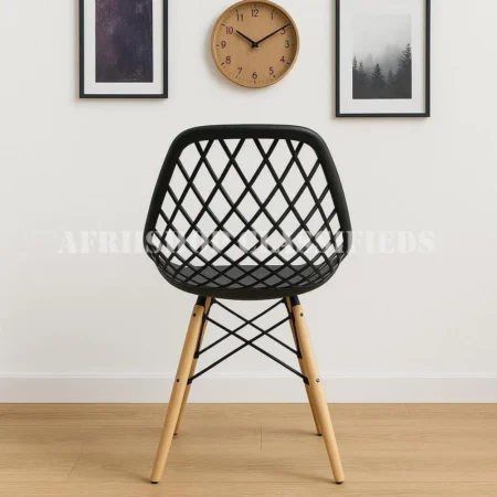 Dining Chairs:Modern Eames Plastic Dining Chair