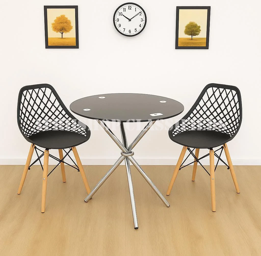 Dining Chairs:Modern Eames Plastic Dining Chair