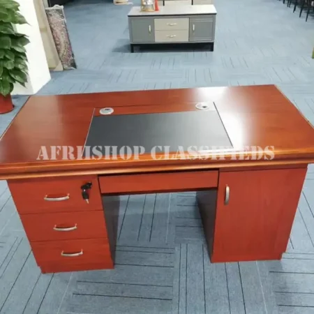 Office Table; 1.4m executive office table