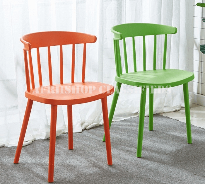 Home Chair; Comfortable Round Back Plastic Dining Chair