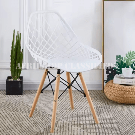 Dining Chair : Eames Plastic Dining Chair