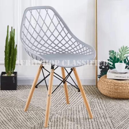 Dining Chair : Eames Plastic Dining Chair