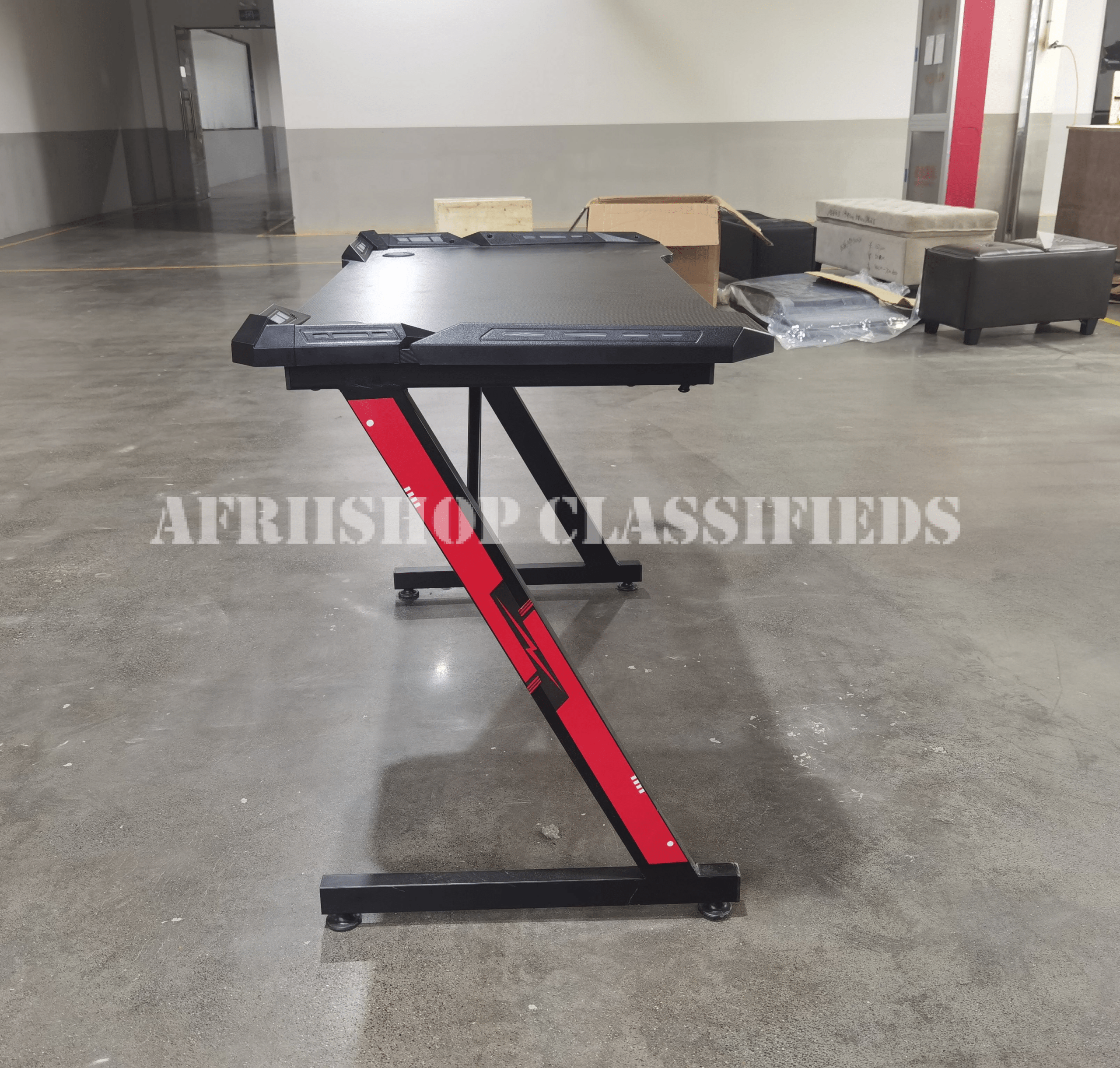 Gaming Tables: 140CM Gaming Table with LED Lights