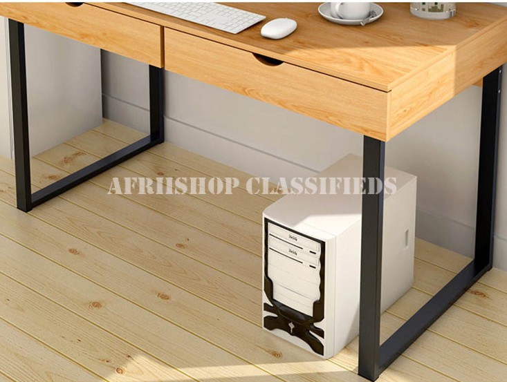 Office Desk: Modern Wooden Computer Office Table