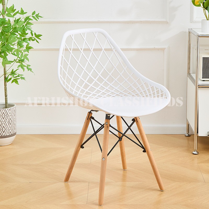 Outdoor Chair: Eames Plastic Outdoor Chair