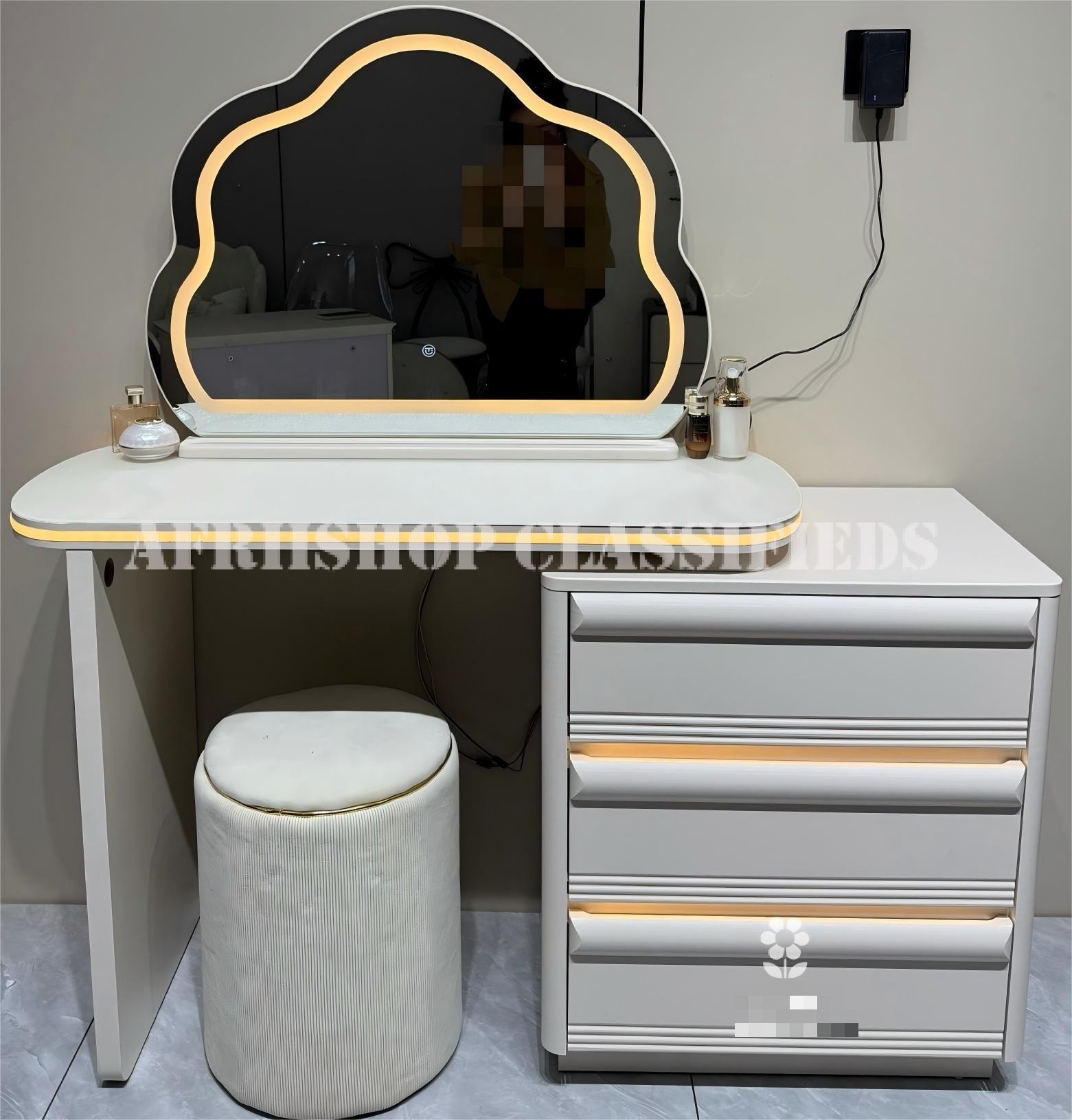 Dressing Table : White Dressing Table With Led Mirror