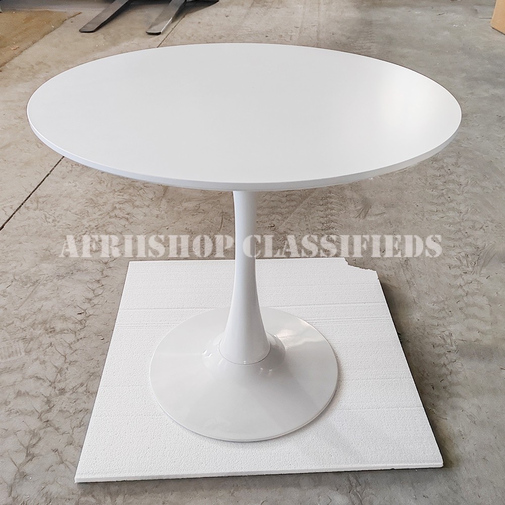 Home Table; Round Dining Table with Heavy-Duty Metal Base
