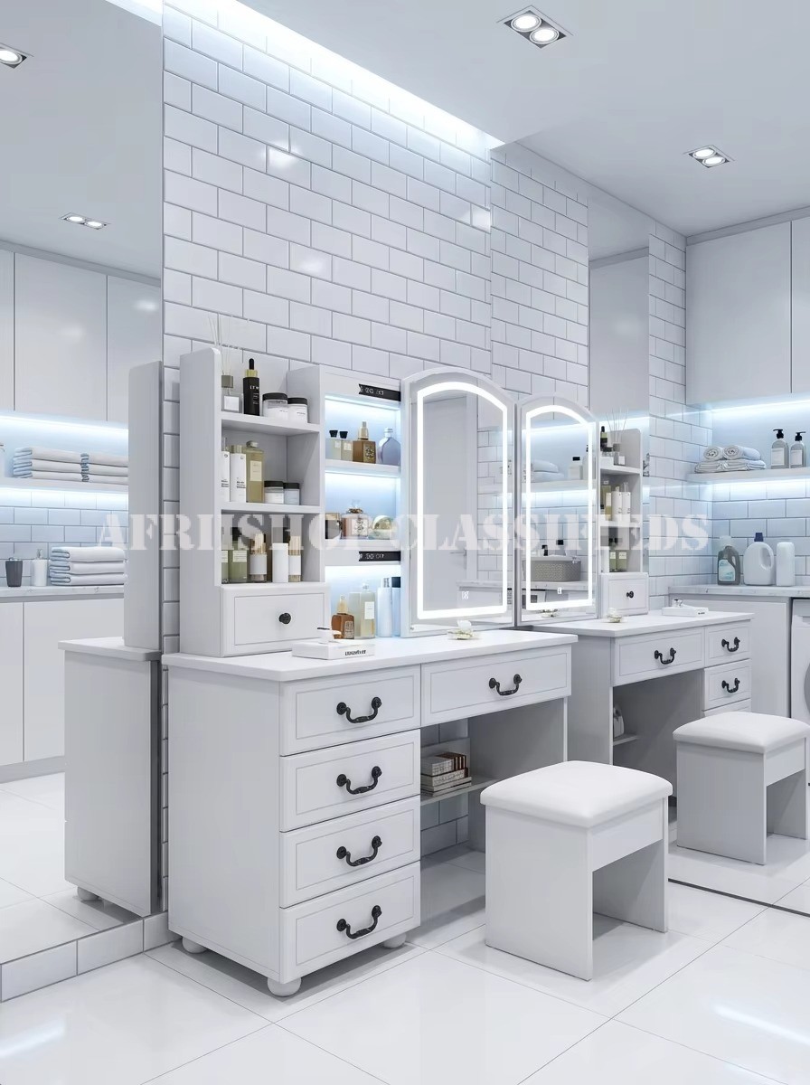 Dressers; Makeup Vanity Mirror Dressing Table with Mirror