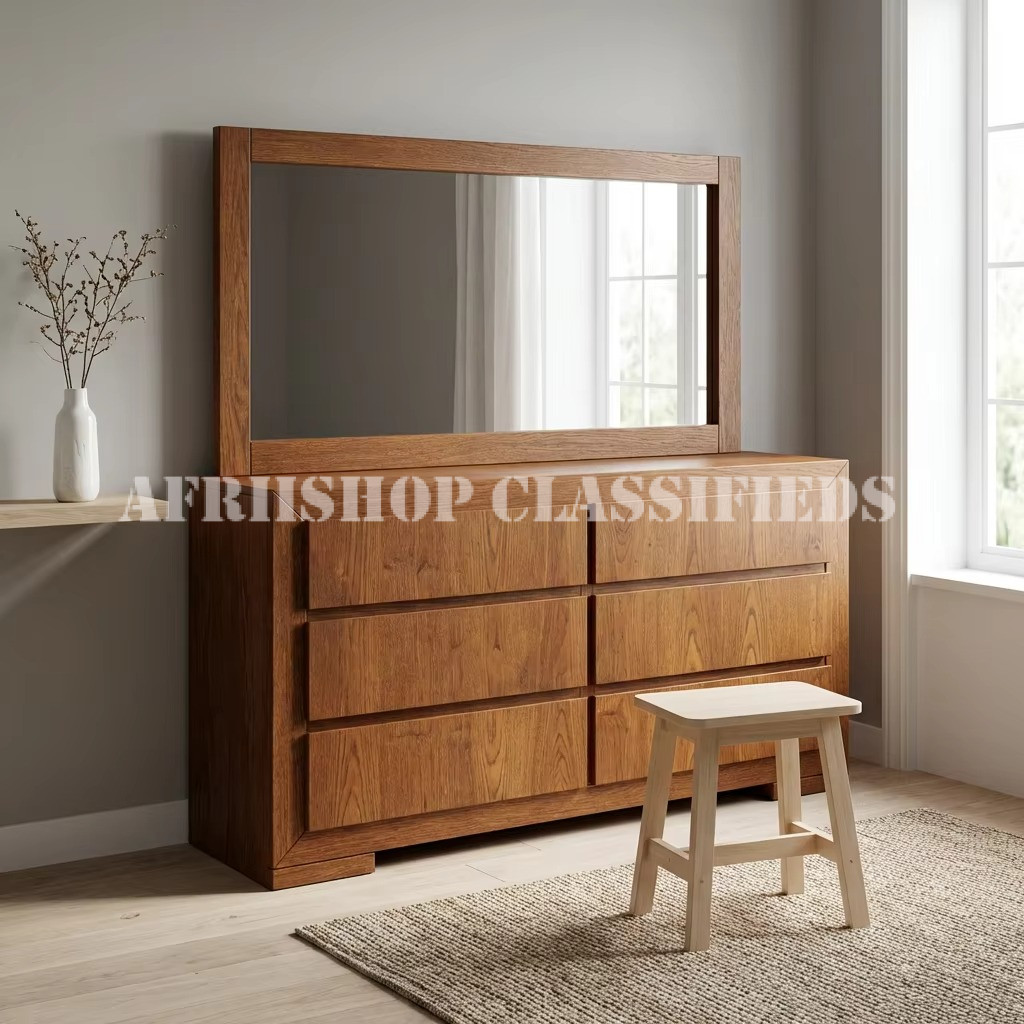 Dressers; Luxury Bedroom Dressing Table