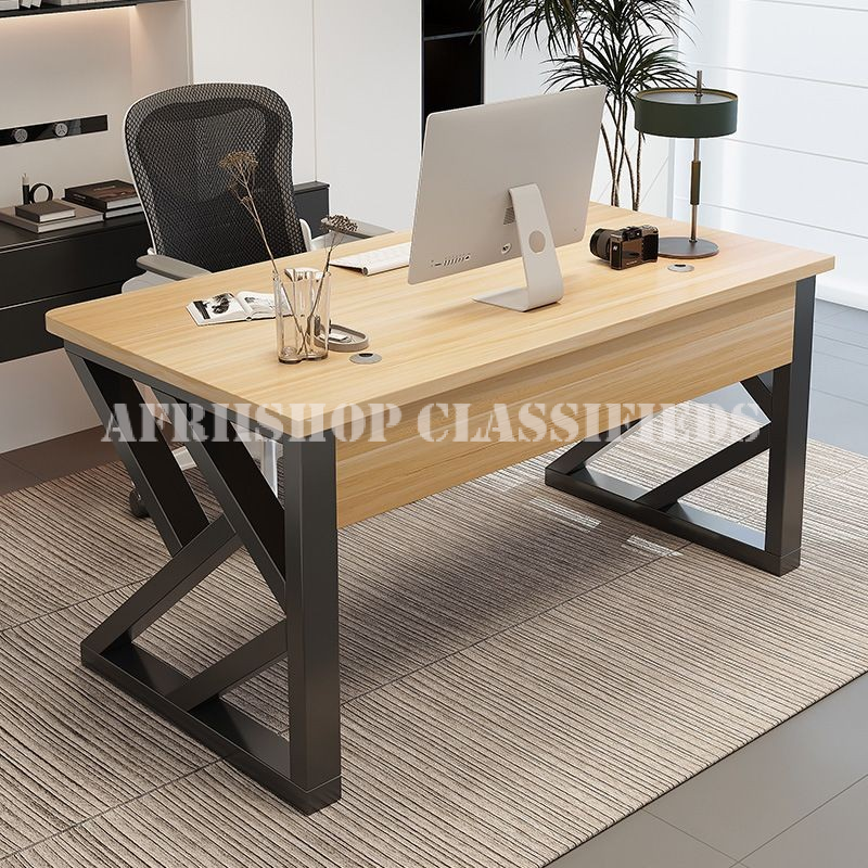 Office Desk : Office Sturdy Base Modern Computer desk