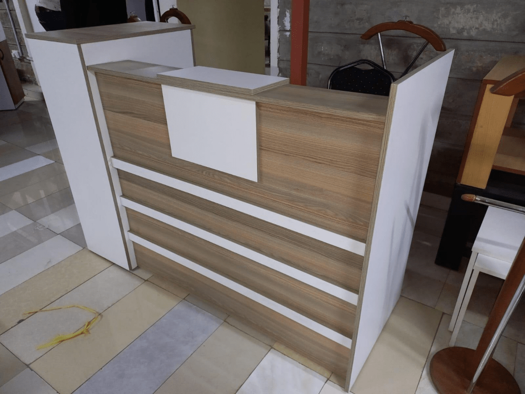 Office Reception Desks:Modern Office Reception Desk