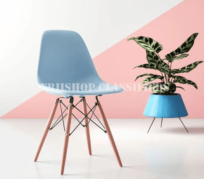 Dining Chair: Modern Eames Style Dining Chair