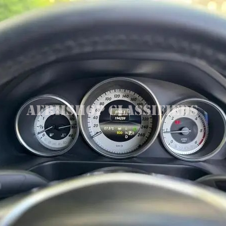 MERCEDES BENZ E220D 2014