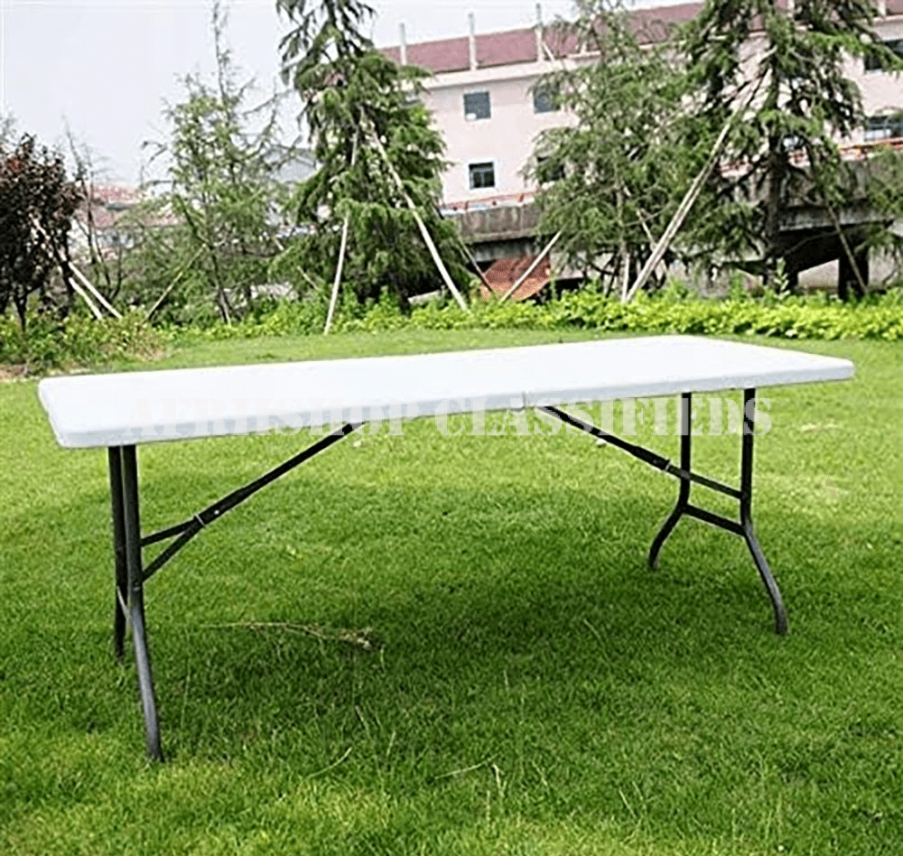 Outdoor Table; Heavy Duty Outdoor Plastic Table