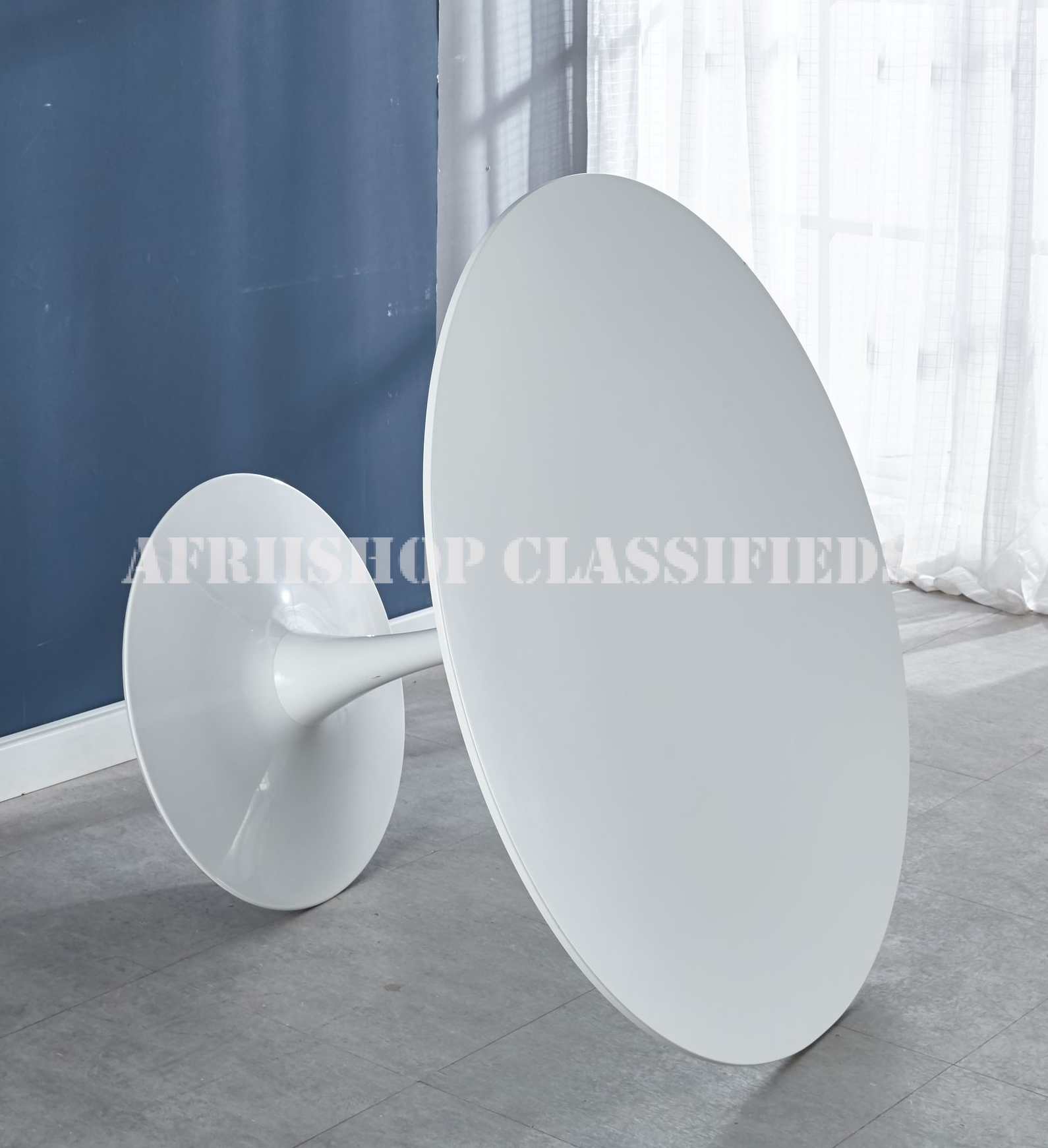 Dining Table; Round Marble Dining Table