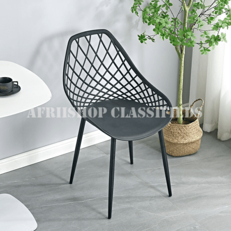 Wooden Legs Plastic Dining Chair
