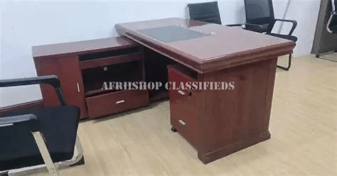 1.8 Meters Mahogany L-shaped Table