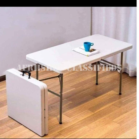 Dining Table; Plastic Foldable Lightweight Dining Table