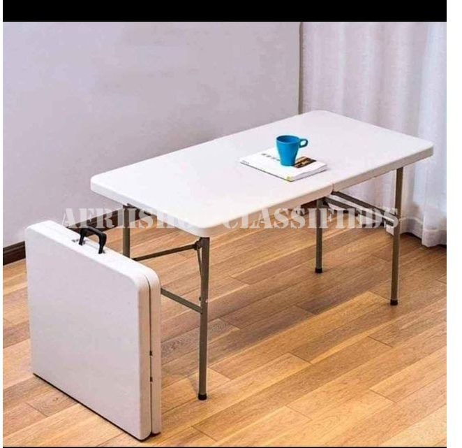 Dining Table; Plastic Foldable Lightweight Dining Table