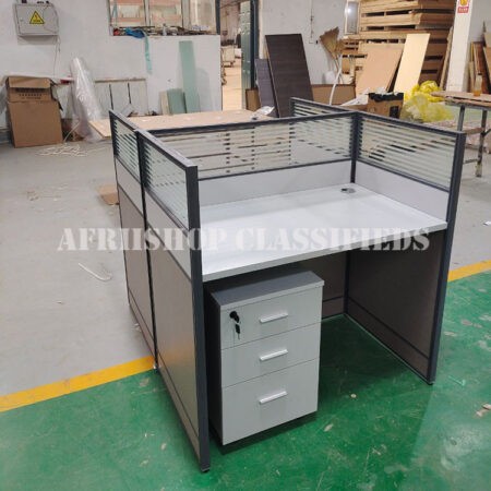 Office Workstation: 2 Way Office Workstation Desk