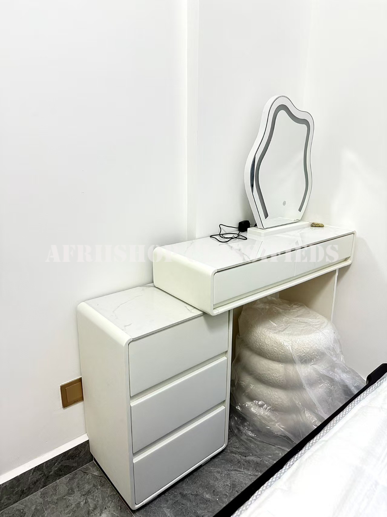 Dresser: White Dressing Table For Storage