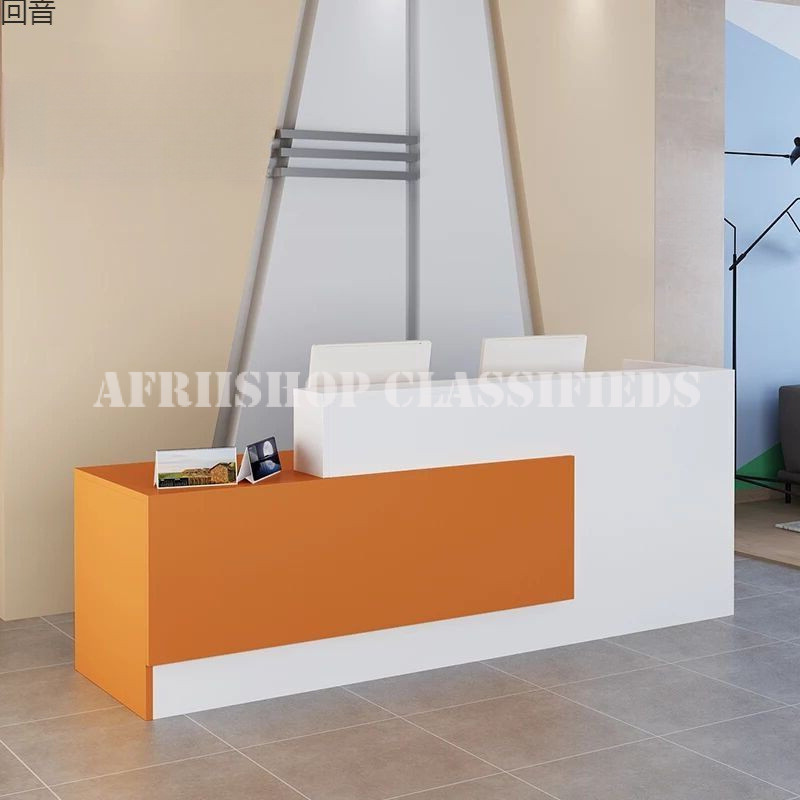 Reception Table : White Wooden Reception Table