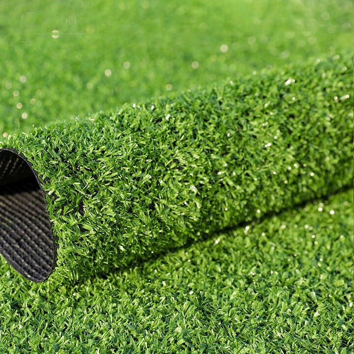 Carpet: 1 Meter Modern Green Carpet
