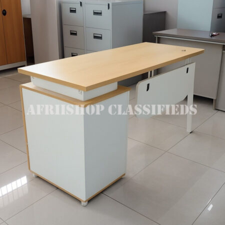 Office Desk : 1.4M Office Staff Desk