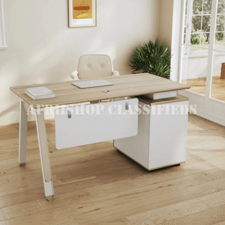 Office Desk : 1.4M Office Staff Desk