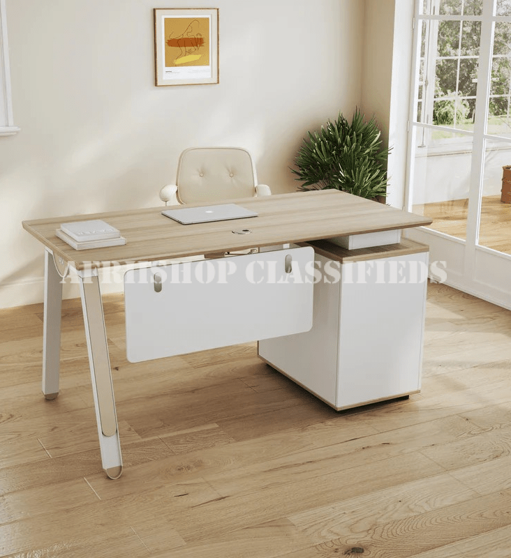 Office Desk : 1.4M Office Staff Desk