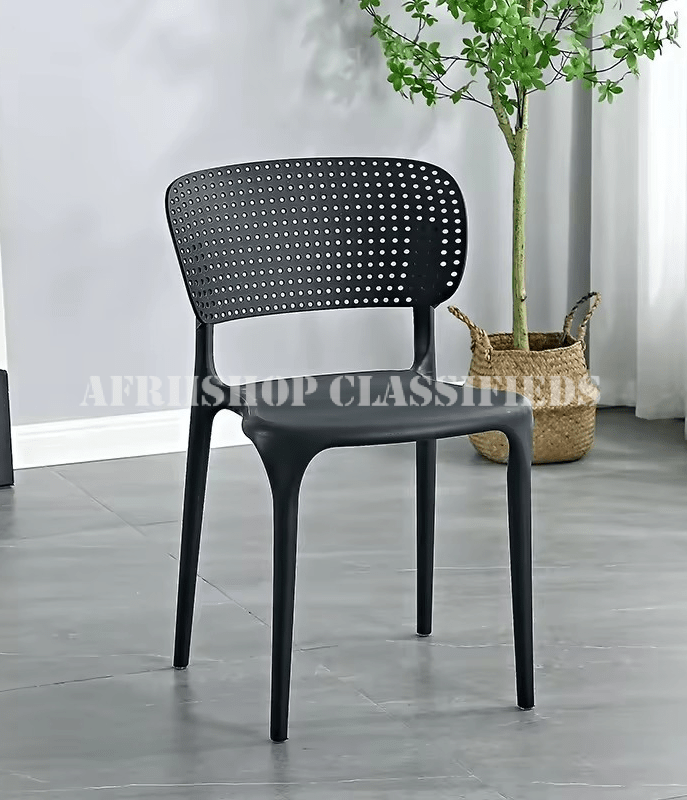 Outdoor Furnitures:Nordic Plastic Outdoor Chair