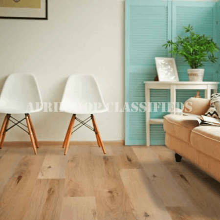 Eames Chair: Plastic Shell Chair with Timber Legs