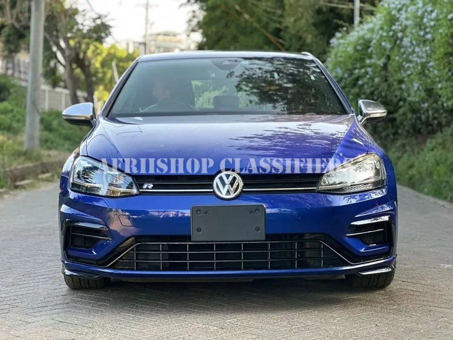 VOLKSWAGEN GOLF 2017