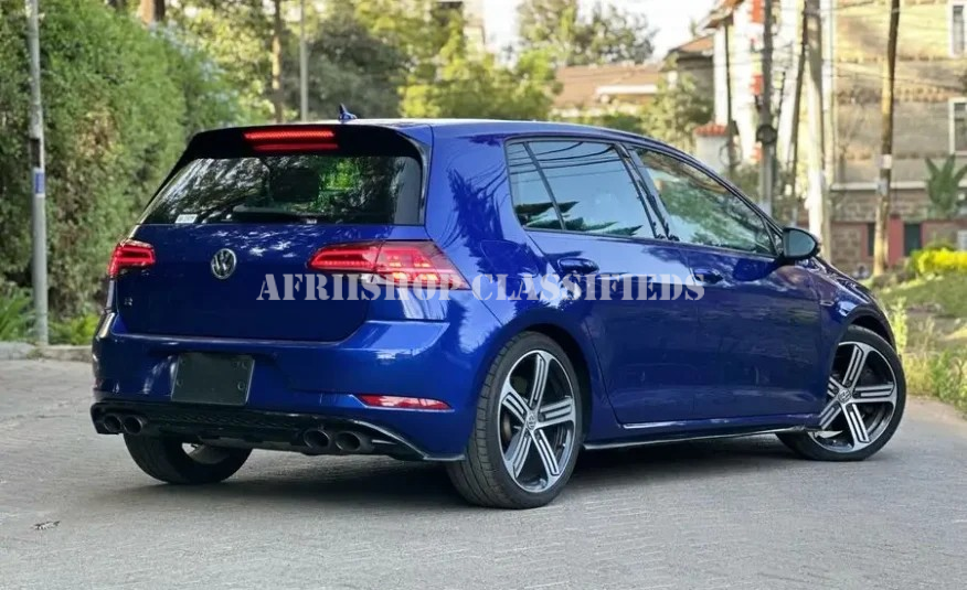 VOLKSWAGEN GOLF 2017