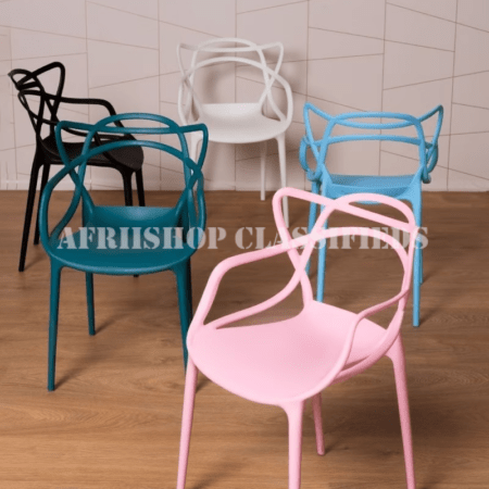 Dining Chair ; Plastic Dining Chair With Curved Back