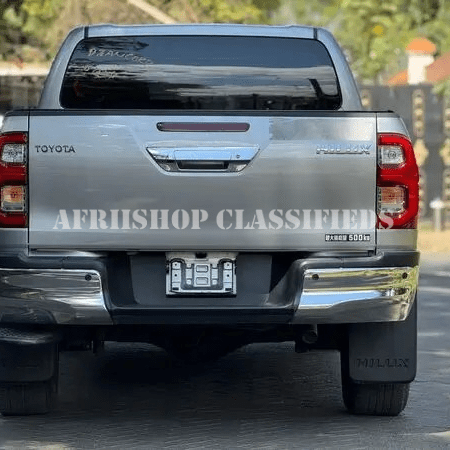 TOYOTA HILUX 2021