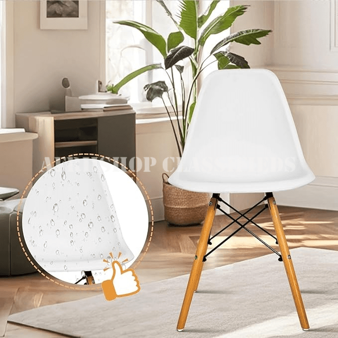 Plastic Eames Dining Chair